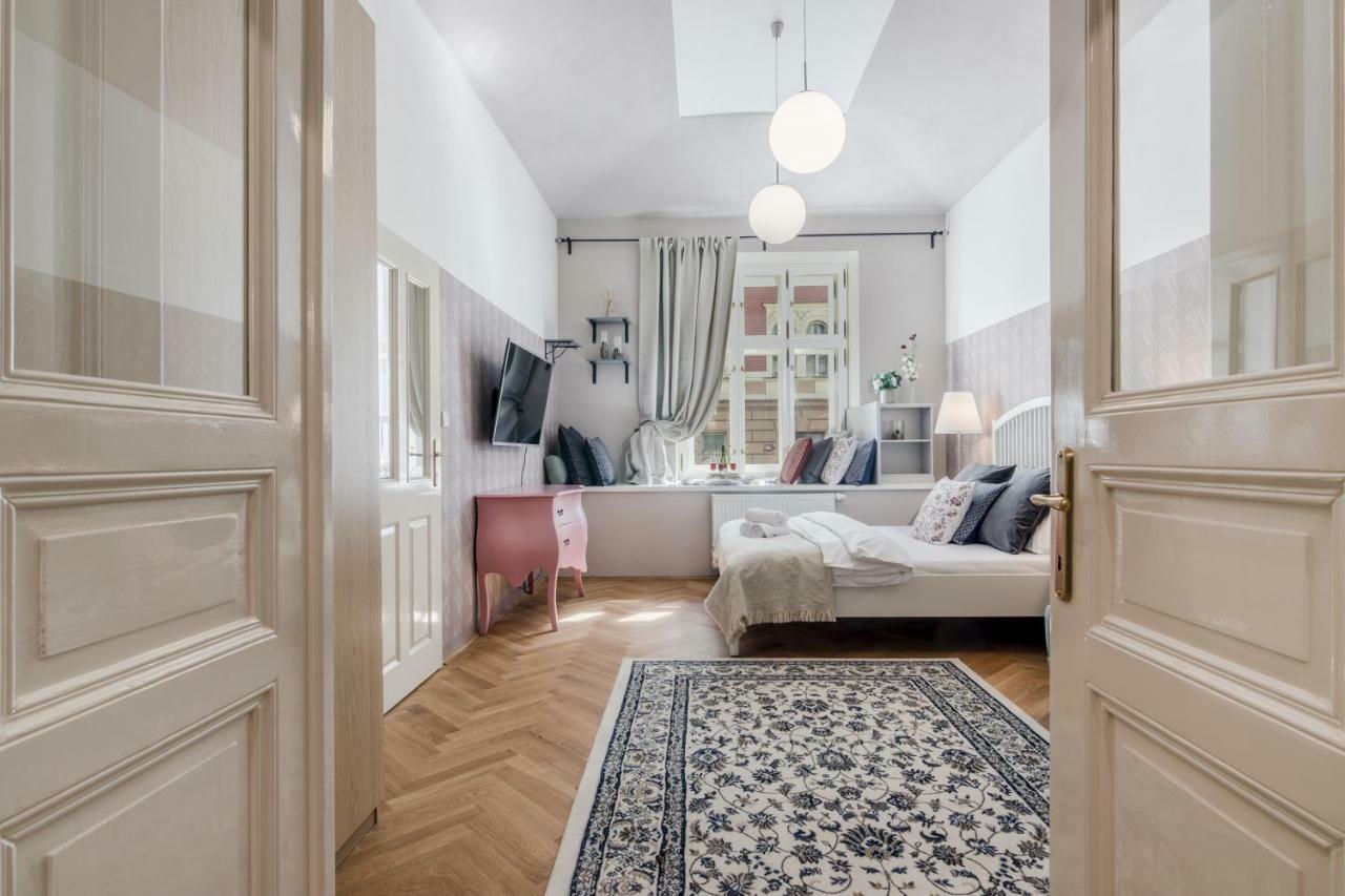 City Centre Apartment Prague By Michal&Friends Ngoại thất bức ảnh